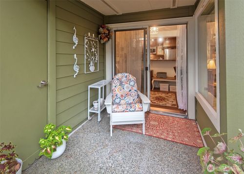 unit-4104-300 N 130th St, Seattle, WA, 98133-1402 | Card Image