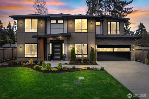 1028 163rd Ave Se, Bellevue, WA, 98008-5033 | Card Image