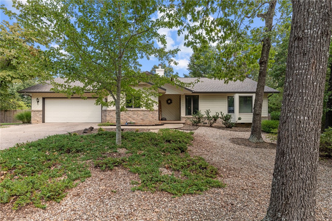 Creetown Ln, Bella Vista, AR 72715