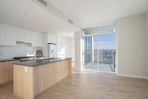 1309-3430 E Kent Ave S, Vancouver, BC, V5S0G7 | Card Image