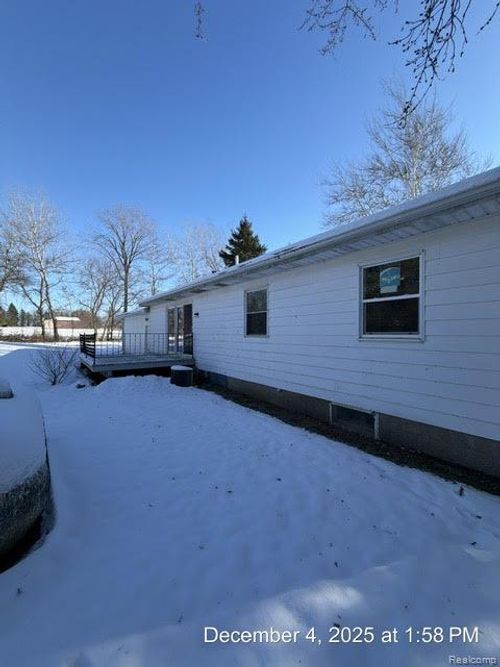 8875 E Miller Road, Vernon Village, MI, 48429 | Card Image