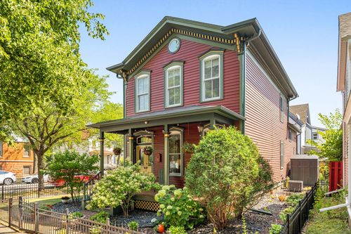 82 Leech St, Saint Paul, MN, 55102-2738 | Card Image