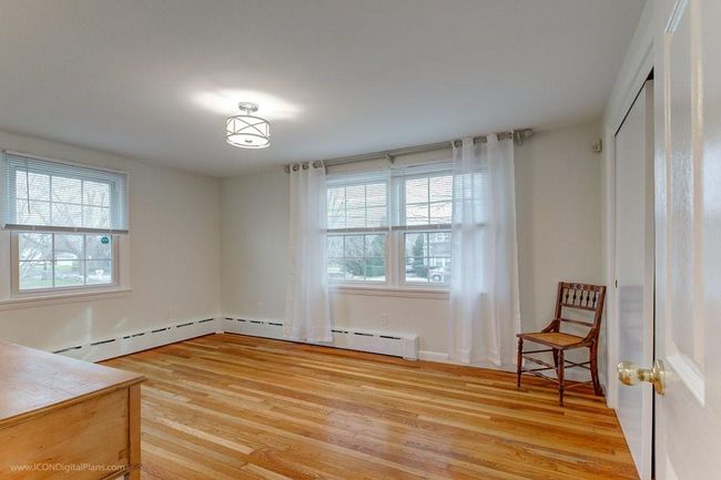 569 Turner Rd, Home with 4 bedrooms, 3 bathrooms and 6 parking in Middletown RI | Image 17
