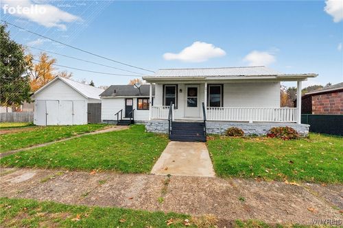 17 Bader Ave, Gowanda, NY, 14070-1005 | Card Image