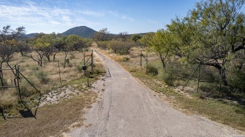 4 ACRES Cr 416, Uvalde, TX, 78801 | Card Image