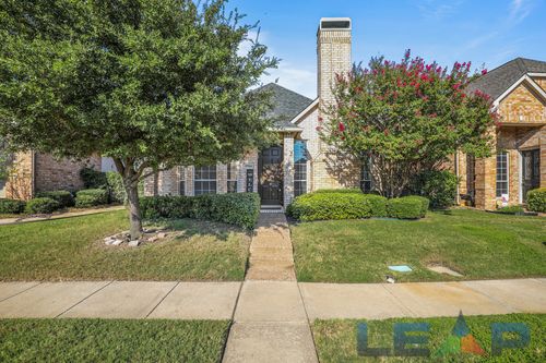 8704 Moss Hill Rd, Irving, TX, 75063-4285 | Card Image