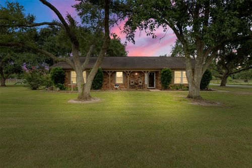3911 N Elm Rd, Santa Fe, TX, 77517-3523 | Card Image