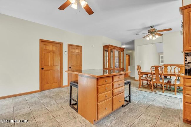 128 Fox Ln, House other with 3 bedrooms, 3 bathrooms and null parking in La Follette TN | Image 27