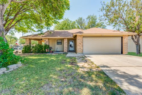 201 Anhalt Dr, New Braunfels, TX, 78130 | Card Image