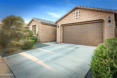 22882 E Marsh Road, House other with 3 bedrooms, 3 bathrooms and null parking in Queen Creek AZ | Image 2