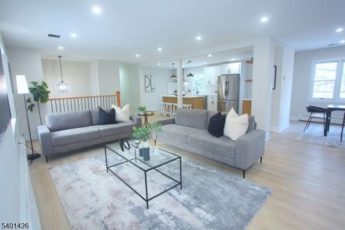 95 Forest Rd, Green Twp, NJ, 07821-2228 | Card Image