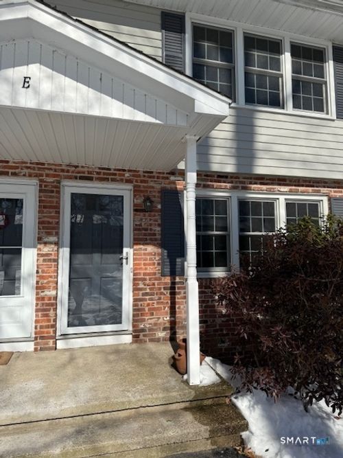 apt-e2-280 E Main St, Clinton, CT, 06413-2239 | Card Image