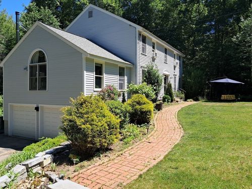 2 Wildwood Dr, Brookline, NH, 03033-2144 | Card Image