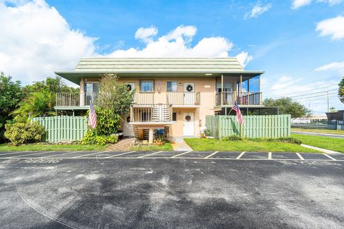 apt-3-1805 Fairview Villas Dr, Palm Springs, FL, 33406-6653 | Card Image