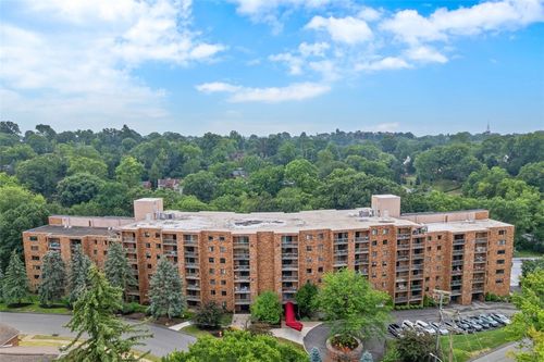 apt-614-1500 Cochran Rd, Pittsburgh, PA, 15243-1066 | Card Image