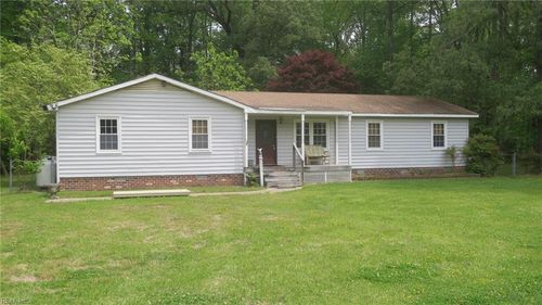 19475 Beechwood Ln, Smithfield, VA, 23430-6181 | Card Image