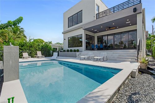 8826 Froude Ave, Surfside, FL, 33154-3322 | Card Image
