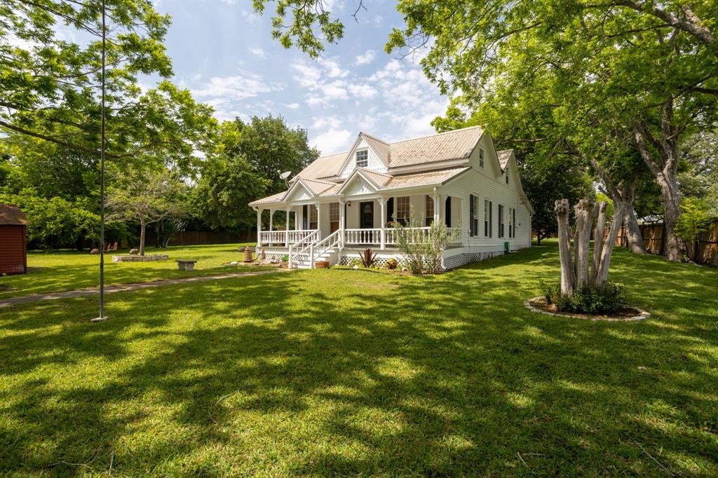 Merken Rd, Schulenburg, TX 78956