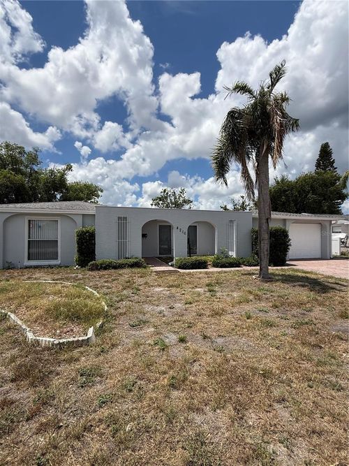 4216 Hillsdale Dr, NEW PORT RICHEY, FL, 34652-5722 | Card Image