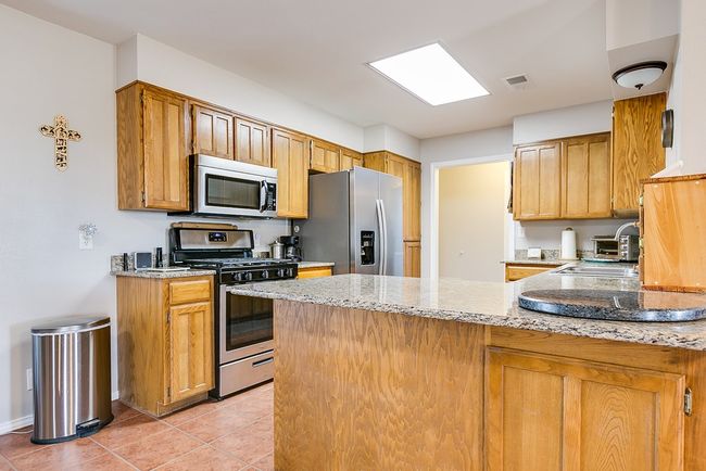 Kitchen | Image 12