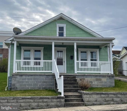 109 Reynolds St, CUMBERLAND, MD, 21502-2526 | Card Image