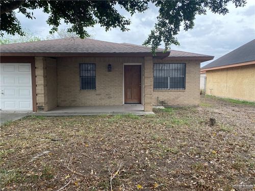 108 W La Quinta Dr, Pharr, TX, 78577-9003 | Card Image