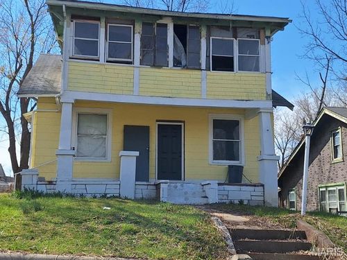 215 Division Street, Hannibal, MO, 63401 | Card Image