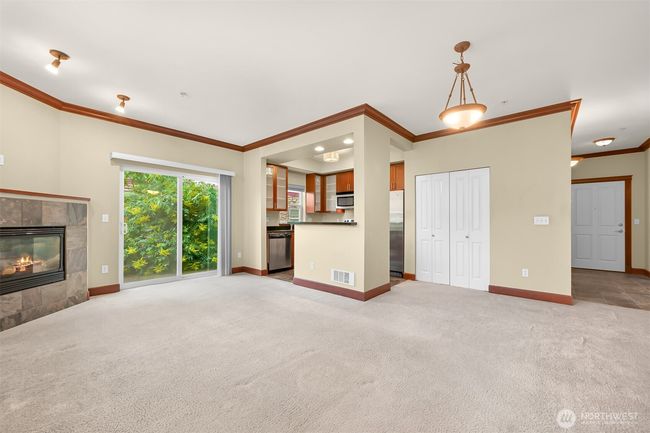 C102 - 259 W Bakerview Rd, Condo with 2 bedrooms, 2 bathrooms and 1 parking in Bellingham WA | Image 7