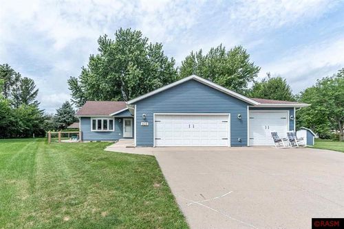 828 Hillside Ct, Nicollet, MN, 56074-2064 | Card Image