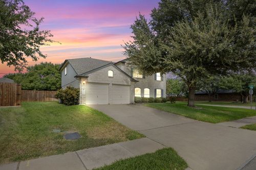 3816 Eagles Nest St, Round Rock, TX, 78665-1105 | Card Image
