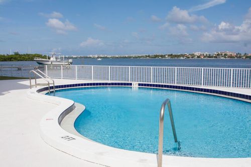 405-301 Croton Ave, Lantana, FL, 33462-2977 | Card Image