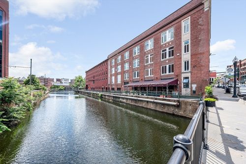 201-15 Kearney Sq, Lowell, MA, 01852 | Card Image