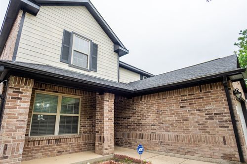 5108 Placid Dr, Haltom City, TX, 76117-1303 | Card Image