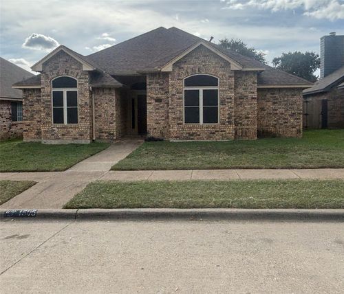 1505 Tuley St, Cedar Hill, TX, 75104-4913 | Card Image