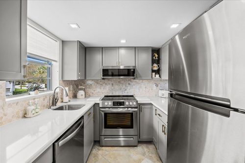 104-7-2929 Se Ocean Boulevard, Stuart, FL, 34996 | Card Image