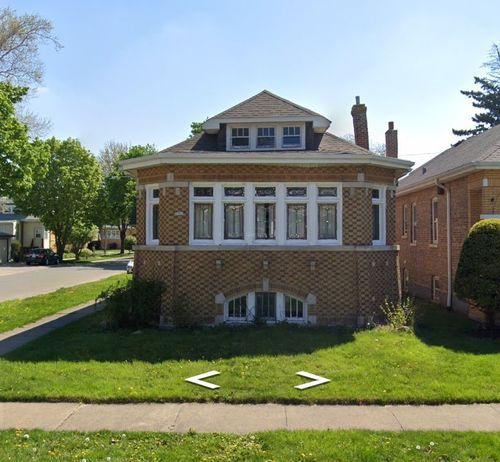3701 Euclid Ave, Berwyn, IL, 60402-4028 | Card Image