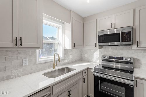 381 E Williams St, Angier, NC, 27501-9492 | Card Image