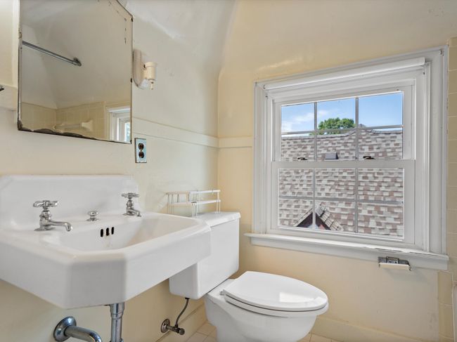 Full Bath | Image 34