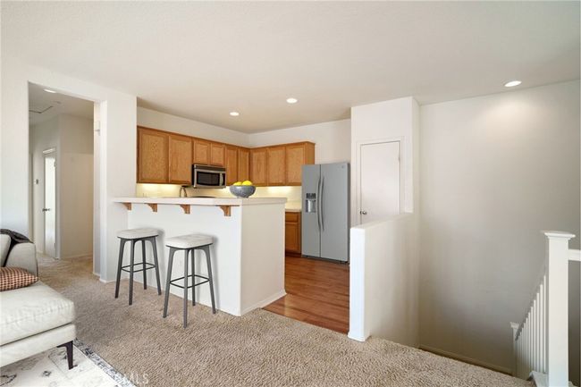 36337 Vincenzo Way, Condo with 2 bedrooms, 2 bathrooms and 2 parking in Winchester CA | Image 4
