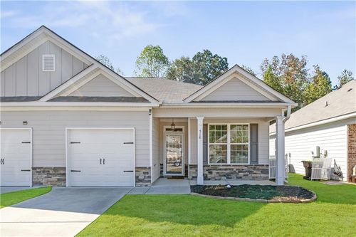 518 Vandenburg Dr, Villa Rica, GA, 30180-1168 | Card Image