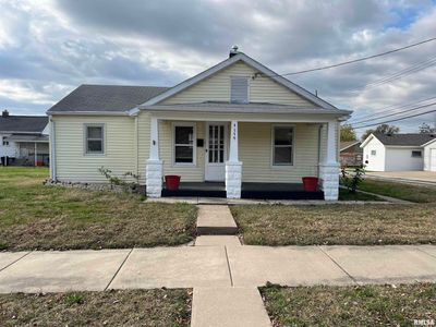 1519 N 15 Th Street, House other with 2 bedrooms, 1 bathrooms and null parking in QUINCY IL | Image 1