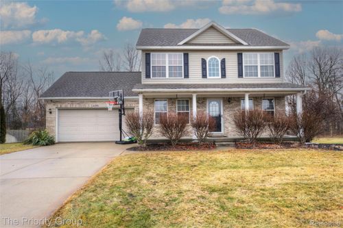 4395 Pondview Dr, Swartz Creek, MI, 48473-9197 | Card Image