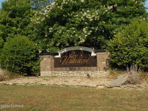 5242 Tuscany Rd, Rocky Mount, NC, 27803-8153 | Card Image