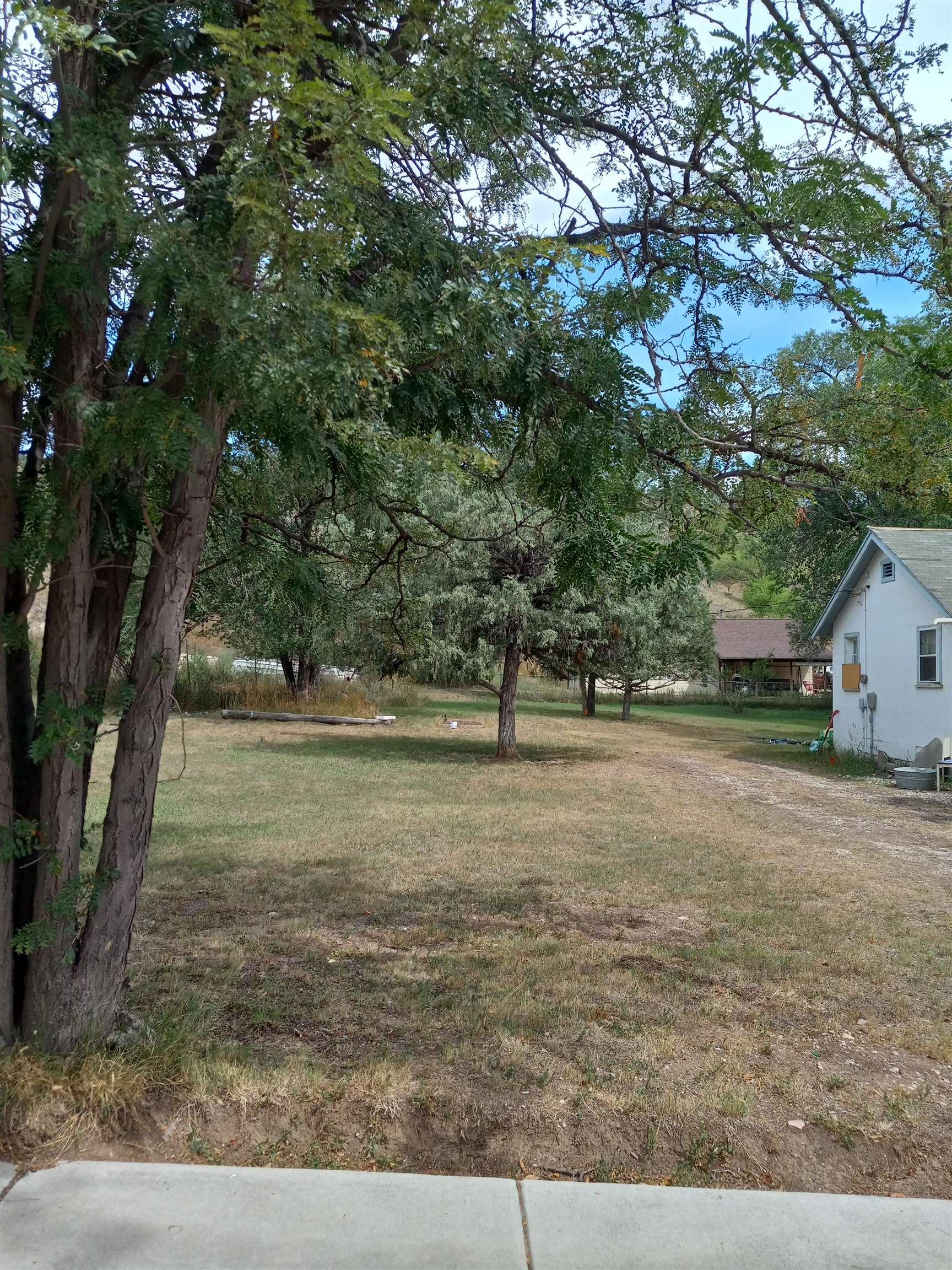 5th St, Hot Springs, SD 57747