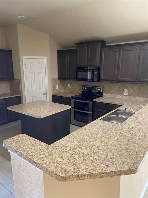 2824 Adams Fall Ln, Fort Worth, TX, 76123-1672 | Card Image