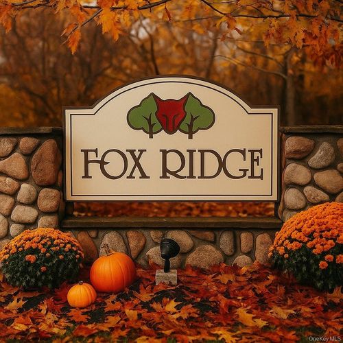 43 Spruce Ridge Dr, Fishkill, NY, 12524-1542 | Card Image