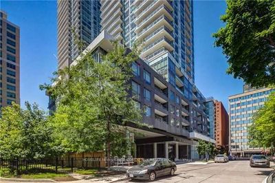 719 - 98 Lillian St, Condo with 2 bedrooms, 2 bathrooms and 1 parking in Toronto ON | Image 1