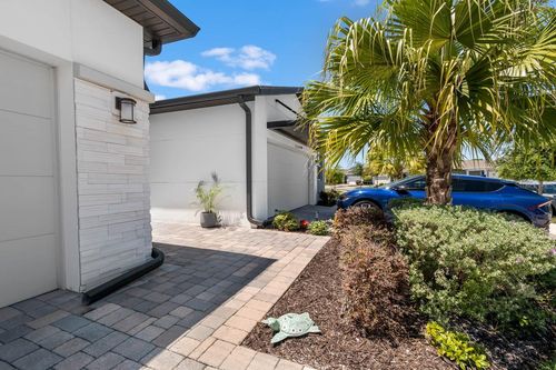 92-3775 Maxwell Park Dr, SUN CITY CENTER, FL, 33573-7189 | Card Image