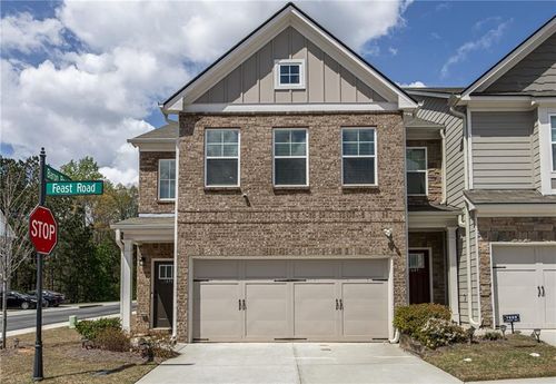 7691 Feast Rd, Fairburn, GA, 30213-5552 | Card Image