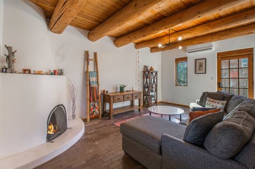 14-243 Closson, Santa Fe, NM, 87501 | Card Image